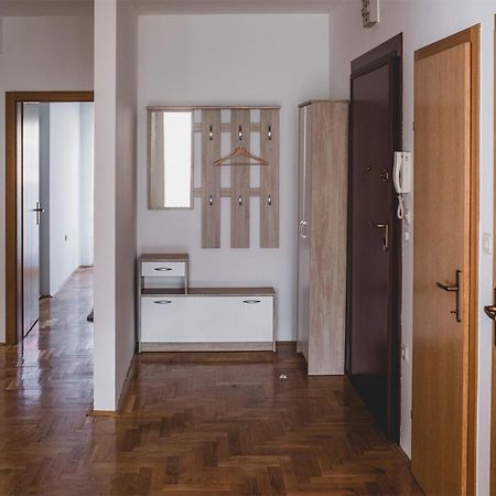 Helles 3 Schlafzimmer Apartment Zwischen Zagreb Zentrum & Natur Exterior photo